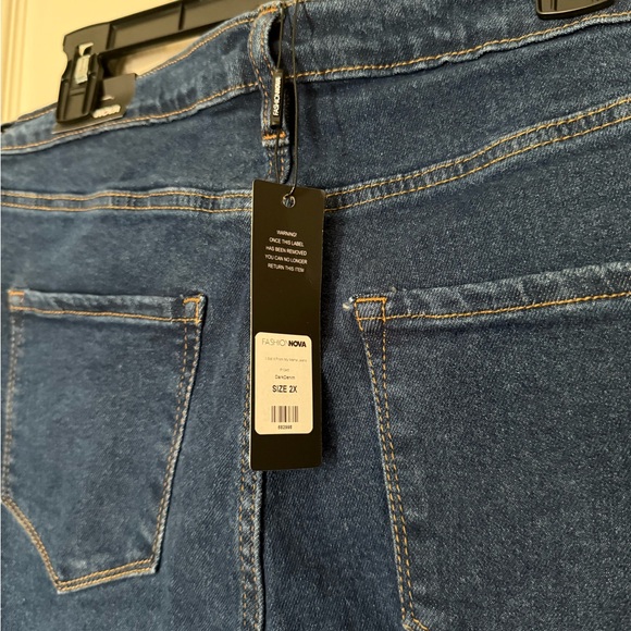 Dark Blue Jeans - Picture 3 of 3